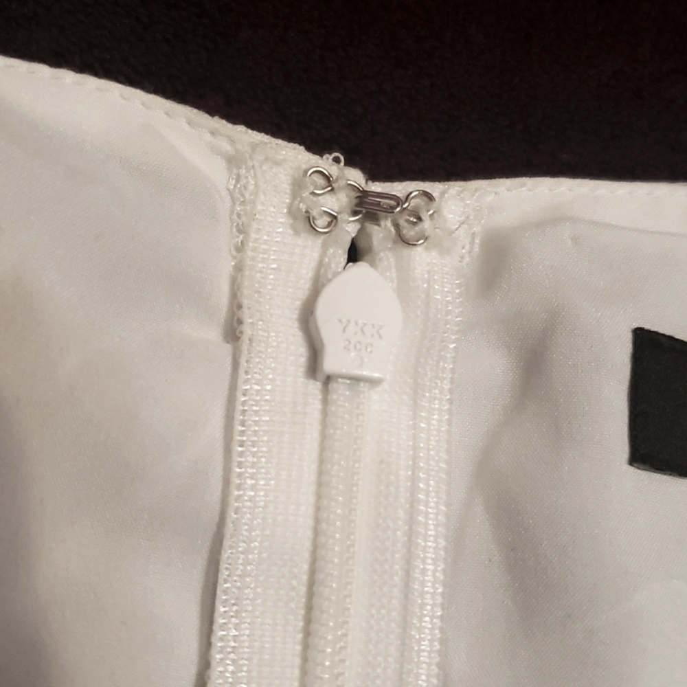 🔴 Banana Republic White Peplum Sheer Tank Blouse 🔴 - Picture 9 of 12
